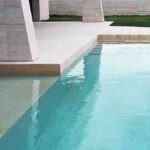 suelos-de-marmol-travertino-levantina-piscina