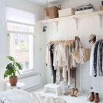 como-hacer-un-vestidor-barato-para-organizar-la-ropa-13