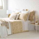 8-formas-de-colocar-cojines-en-la-cama-11