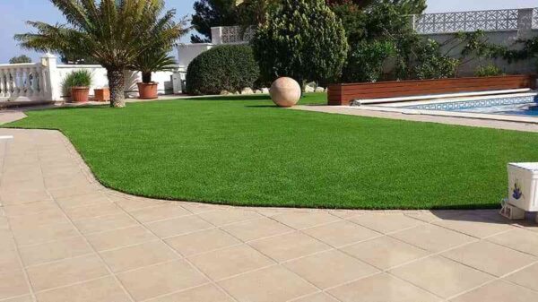 Ventajas de instalar césped artificial en tu jardín o terraza
