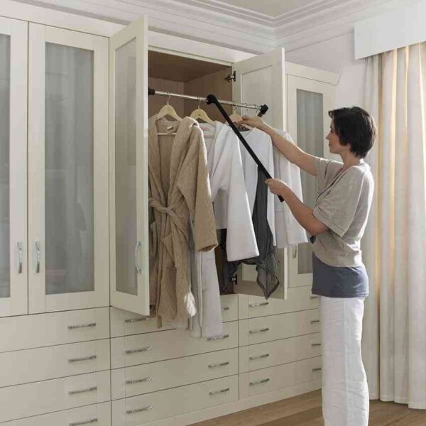 4 complementos de armario que te ayudan a mantener el orden