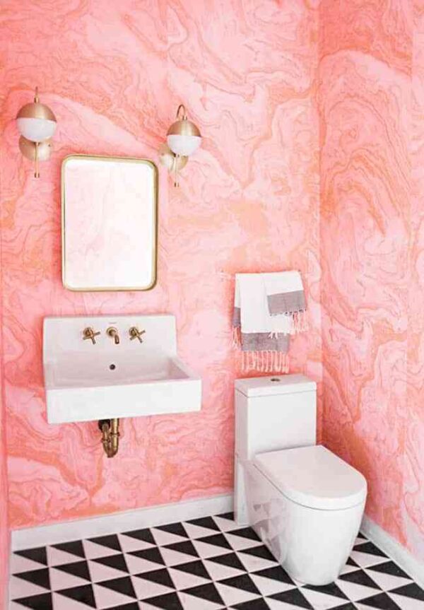 El encanto de tener un cuarto de baño de color rosa