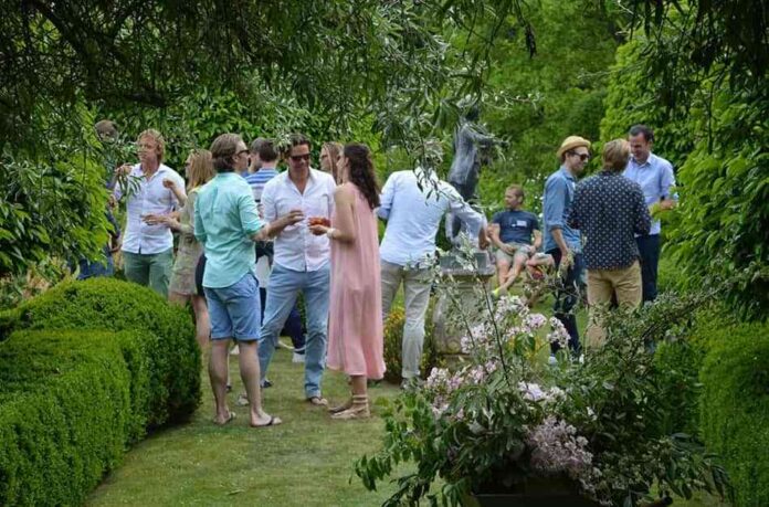 fiesta al aire libre cornwell manor