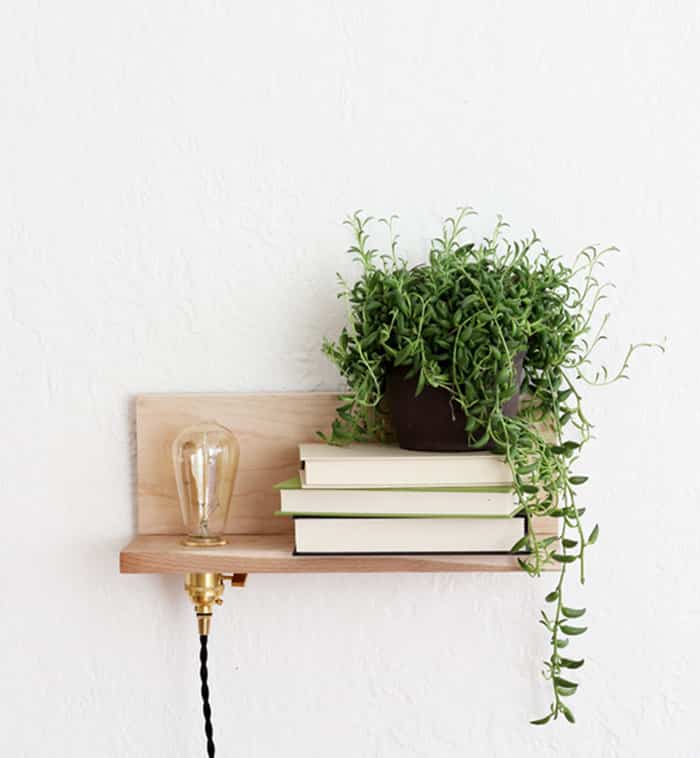 DIY: Cómo hacer un estante con luz incorporada para decorar tu pared