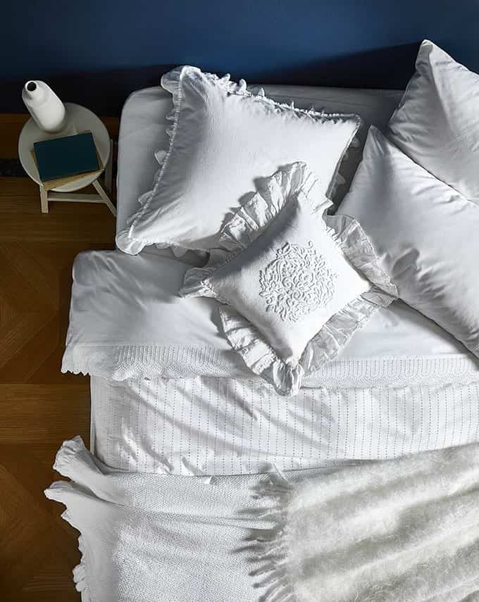 Por qué elegir la ropa de cama blanca y cómo mantenerla perfecta 1