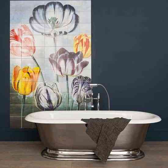 5 formas geniales para adornar tu baño con motivos florales 7