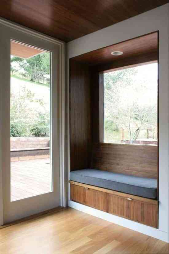 Un banco bajo una ventana: descubre como crear un rincón de relax en casa 2