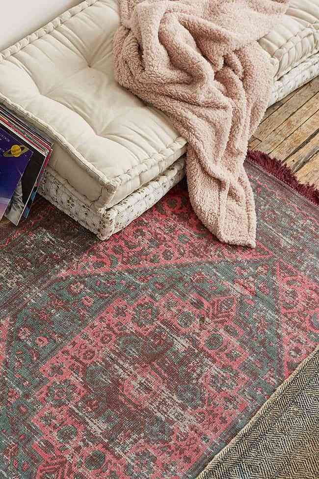 Razones por las que merece la pena invertir en una alfombra de calidad 6