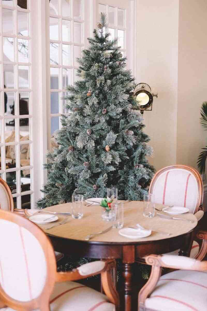 Consejos para decorar el árbol de Navidad y que esté perfecto 3