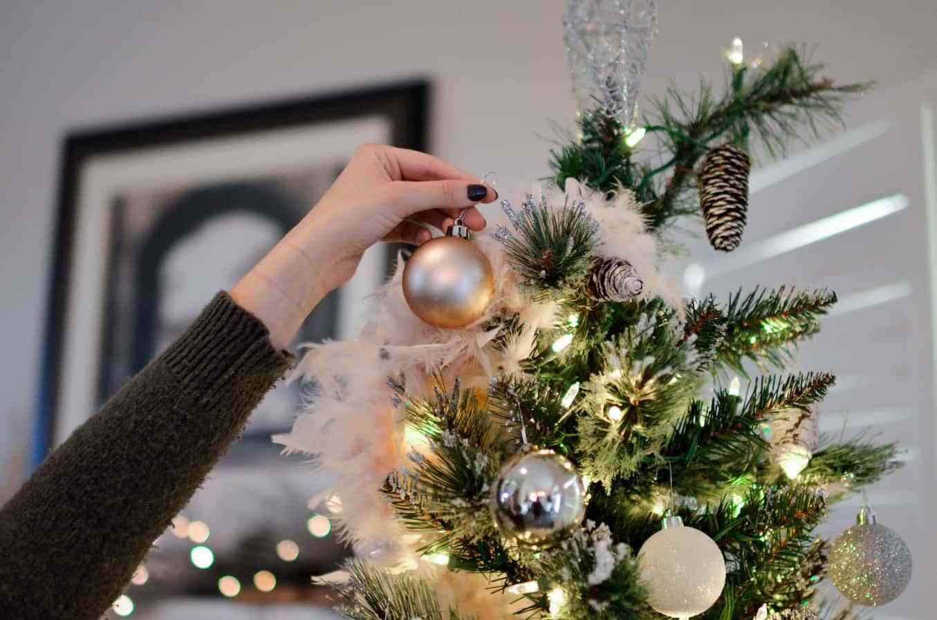 Consejos para decorar el árbol de Navidad y que esté perfecto 5