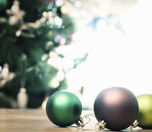 Cómo limpiar y guardar el árbol de Navidad hasta el año que viene