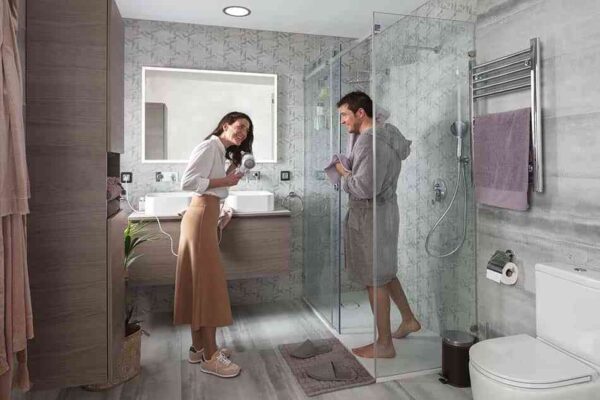 Ideas para decorar y equipar un cuarto de baño para dos