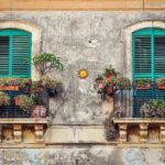 balcony-2526221_1920