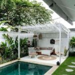 pequena piscina en el jardin