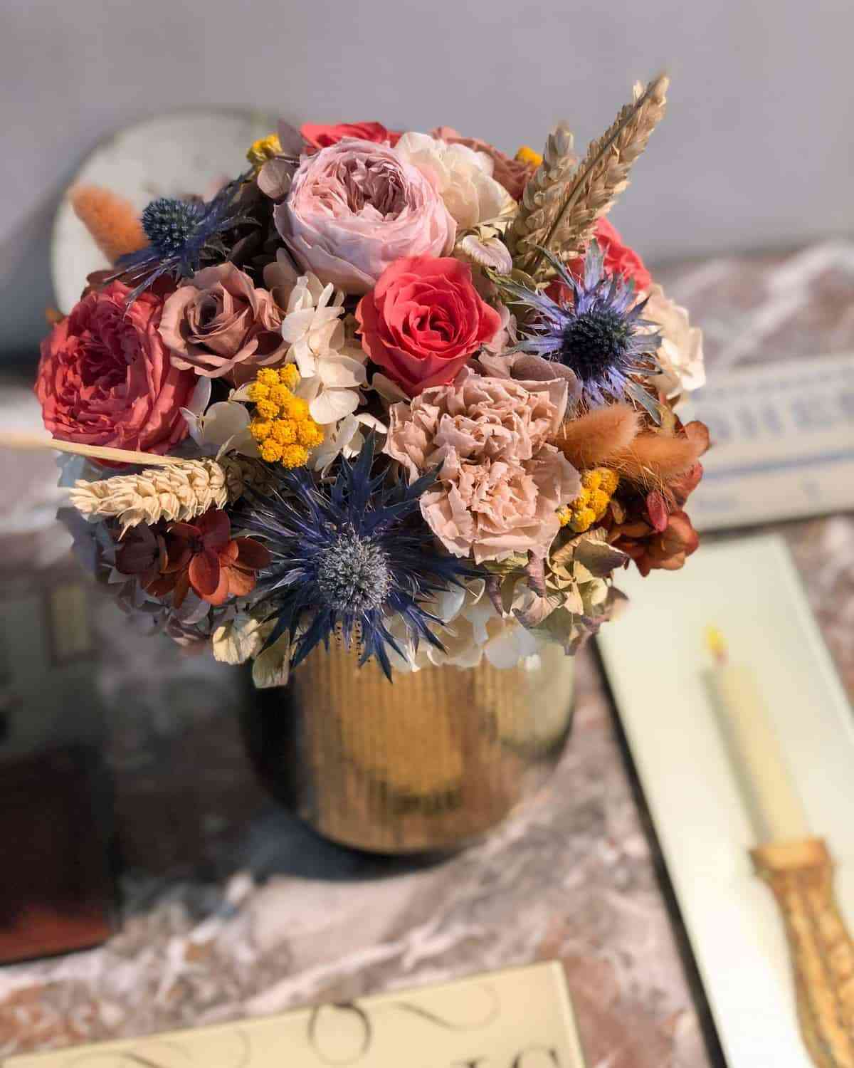 Decora tu hogar con flores preservadas 5