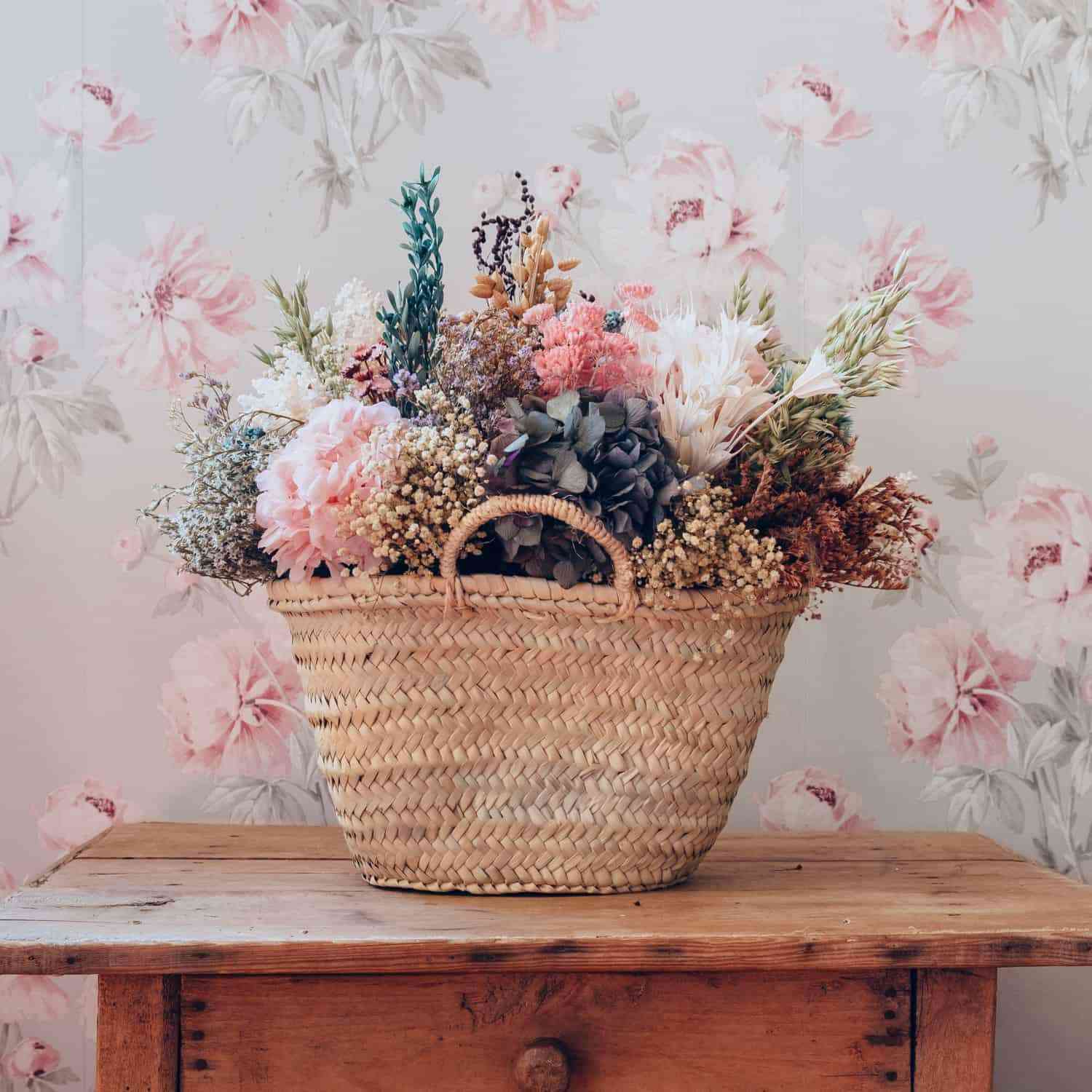 Decora tu hogar con flores preservadas 9