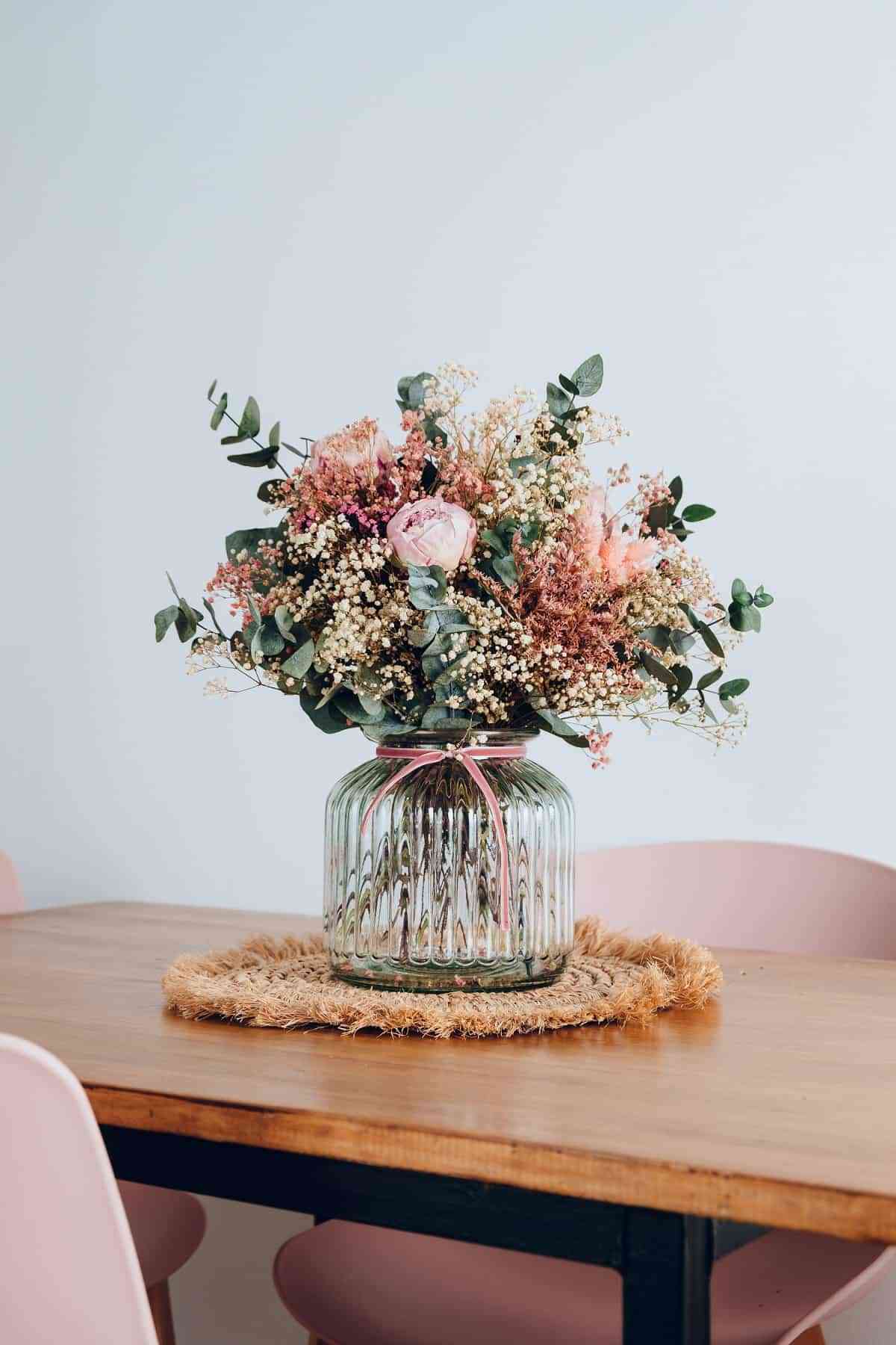 Decora tu hogar con flores preservadas 10