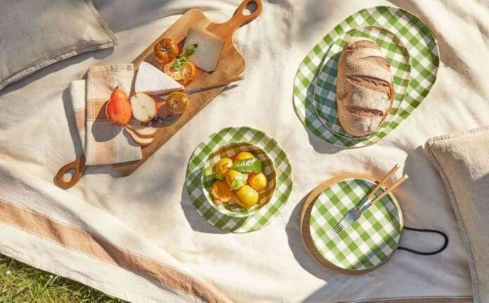 manteleria picnic zara