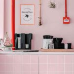 decorar con color rosa cocinas