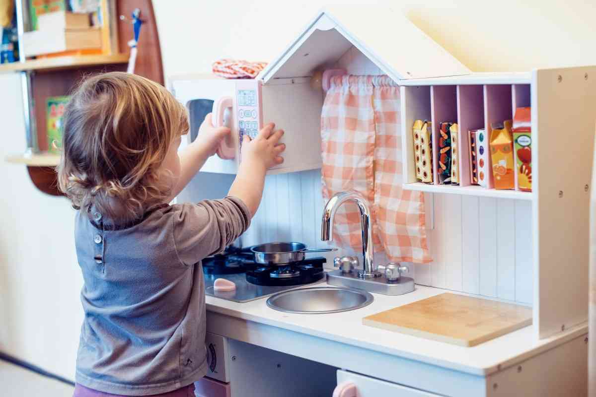 10 sencillos pasos para crear la cocina de juguete perfecta para los pequeños 1