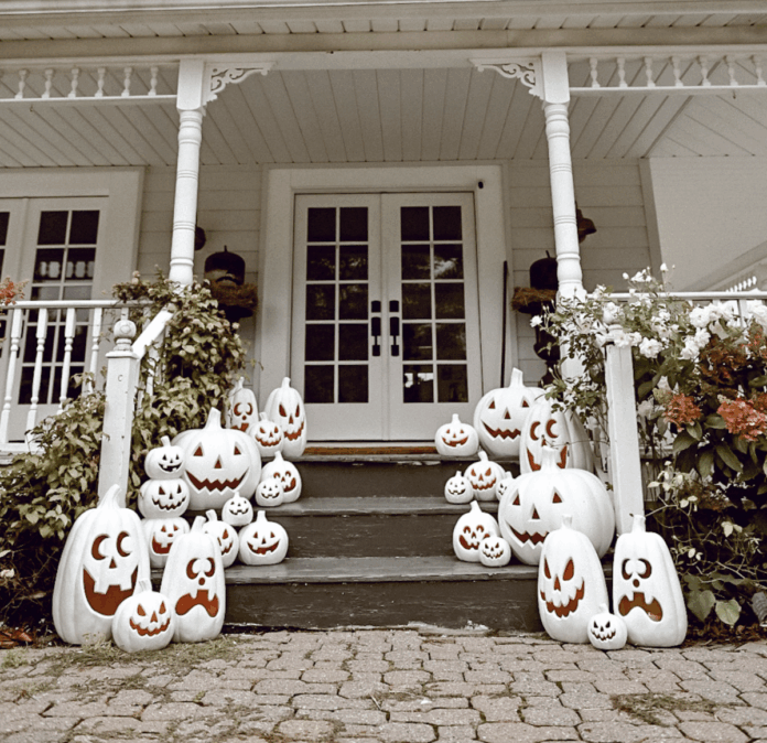 decorar halloween al aire libre