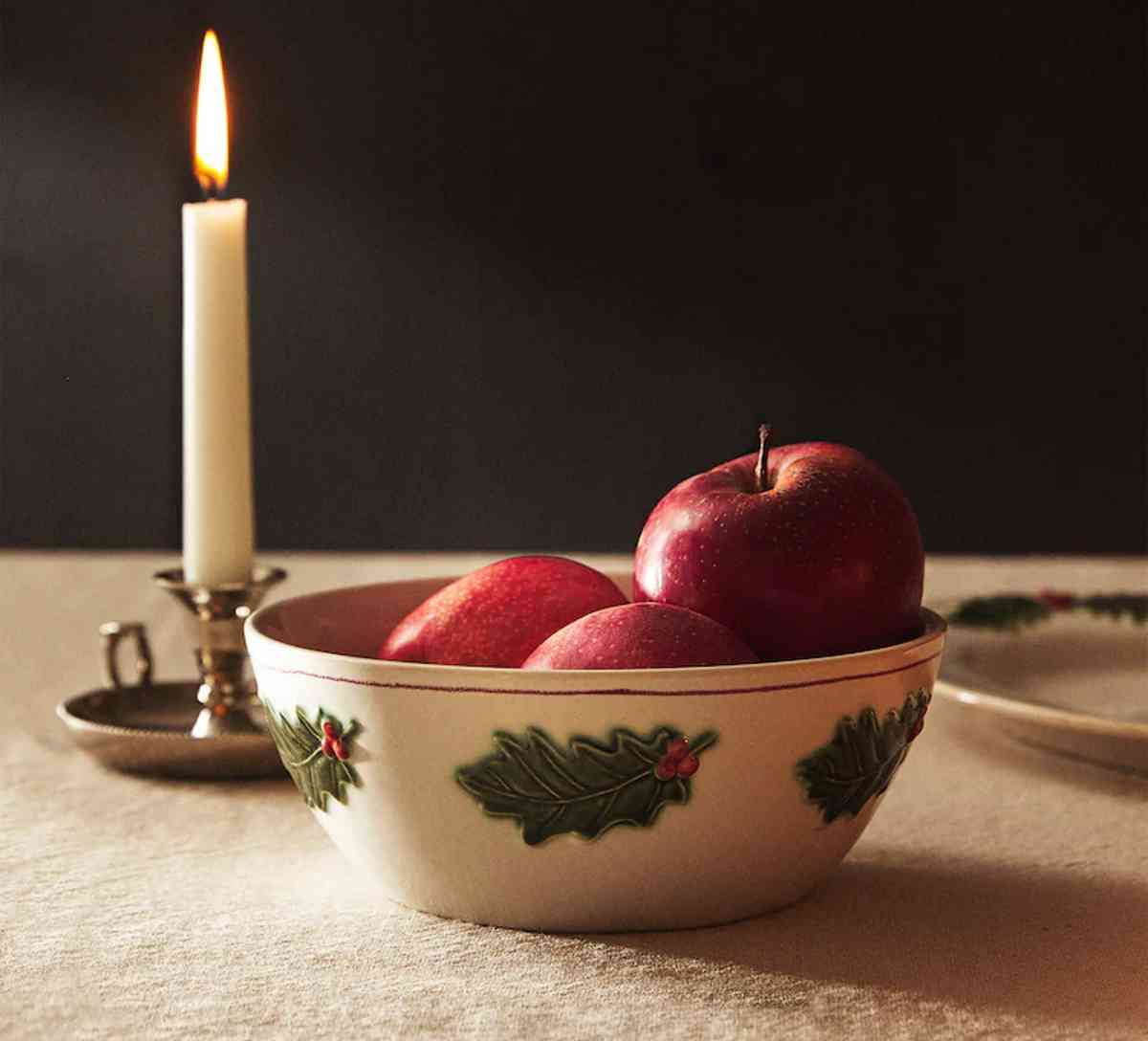 La mesa navideña puro glamour y colorido con Zara Home esta navidad 2022 4
