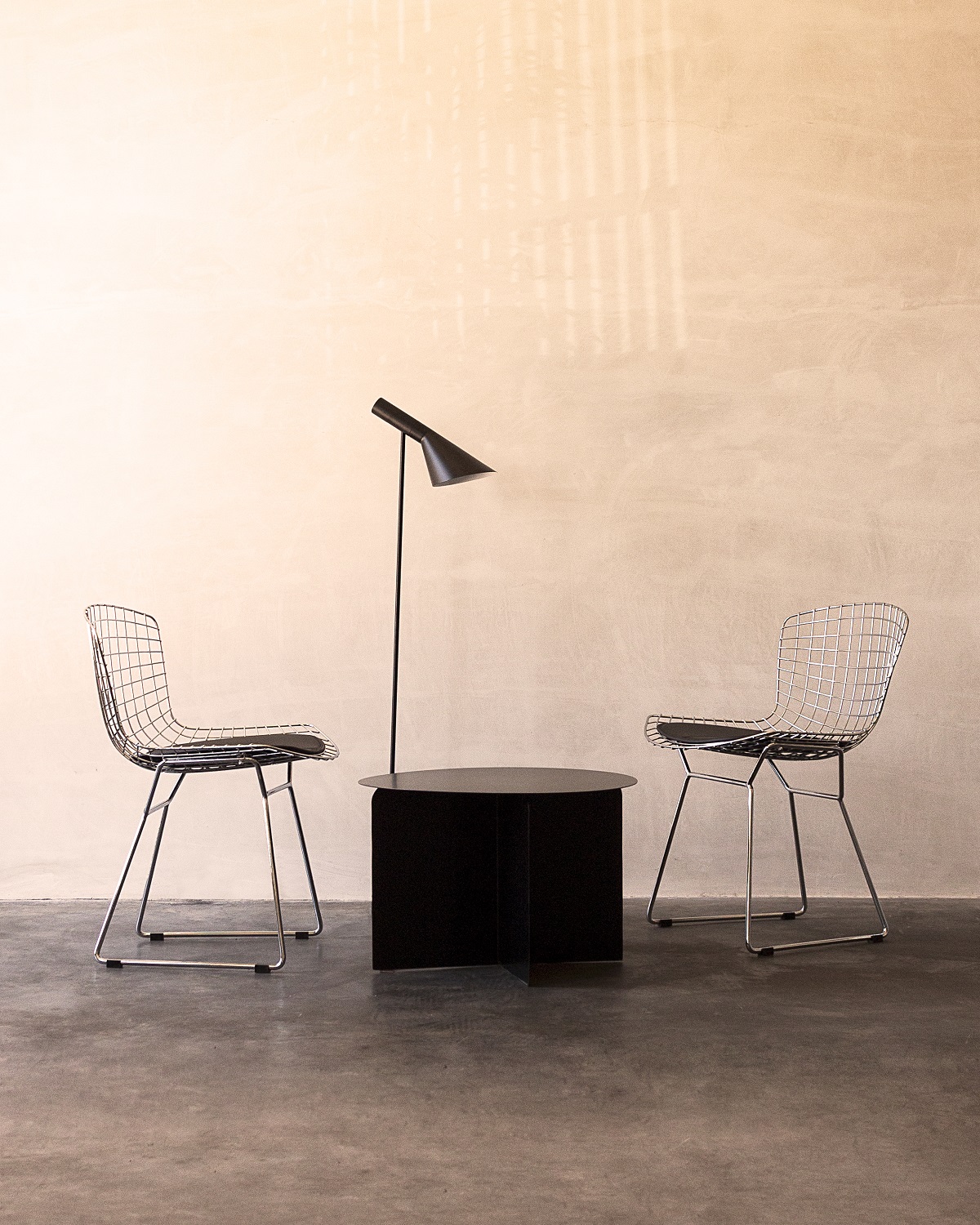 Elegancia industrial en el hogar: los muebles de diseño de Singular Market que marcan tendencia 2