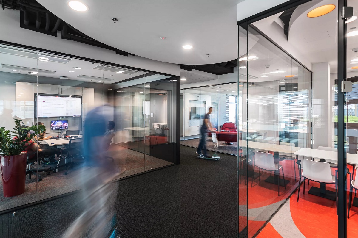 Livesport revoluciona las oficinas del futuro con su espacio de t rabajo 2.0 3