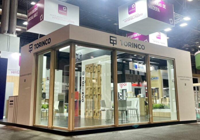 Torinco presenta en Veteco la nueva generación de ventanas correderas minimalistas de madera