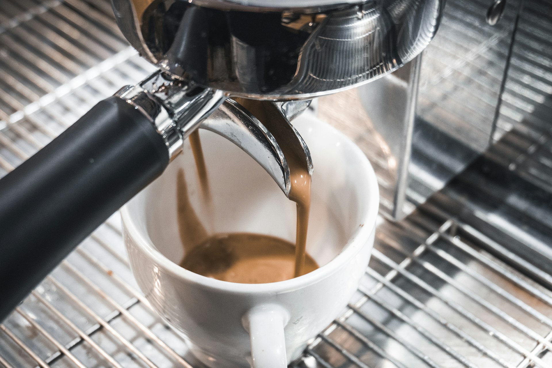 Café y decoración: cómo integrar el ritual matutino en un espacio funcional y acogedor