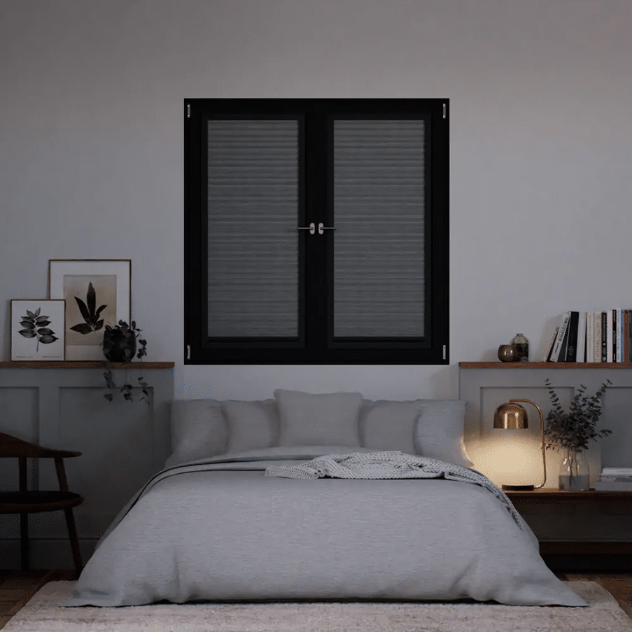 Cortinas Plisadas de Oscuridad Total: Aislamiento Perfecto para tu Hogar