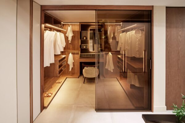 Uecko y Banni diseñan el lujo a medida con madera de calidad