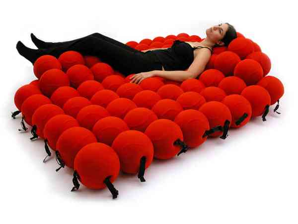 Una cama de bolas para habitación Decoración de interiores | Opendeco