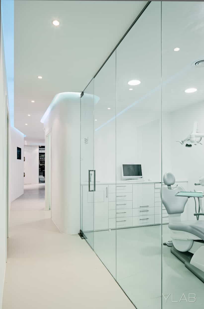 Diseño Interior Clinica Dental Barcelona YLAB arquitectos
