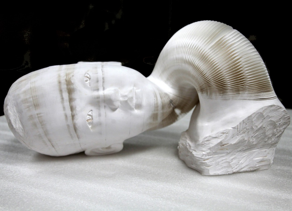 Li Hongbo crea réplicas perfectas de esculturas en papel