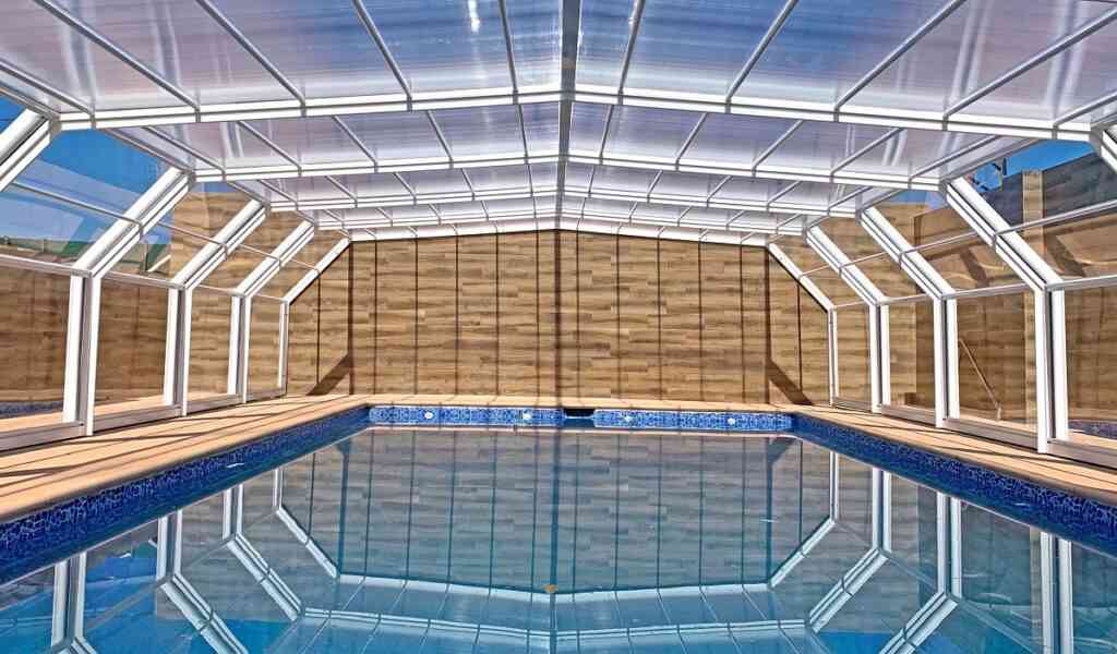 7 avantages de l'installation d'une couverture de piscine dans votre maison 3