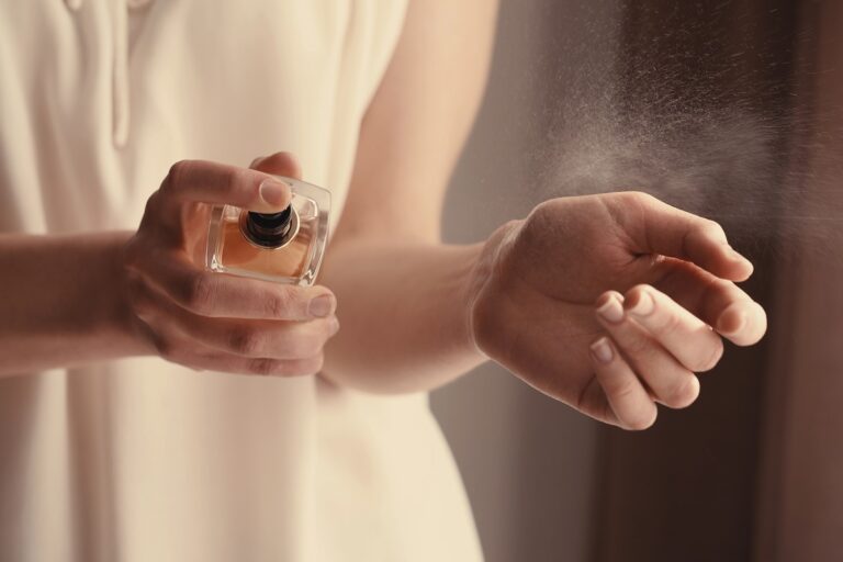 Dossier nos presenta perfumes originales de mujer para todo tipo de eventos